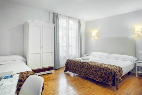 Habitación Triple del hotel Casual Bilbao Gurea