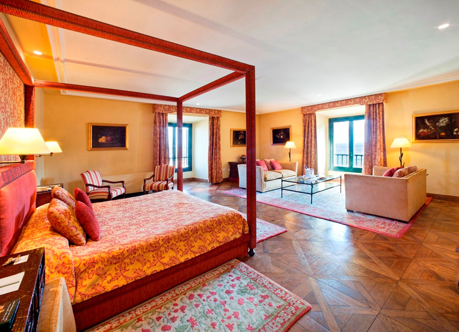 Suite del hotel Parador De Lerma Burgos