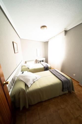 Habitación Doble Familiar del hotel Isabel. Foto 4
