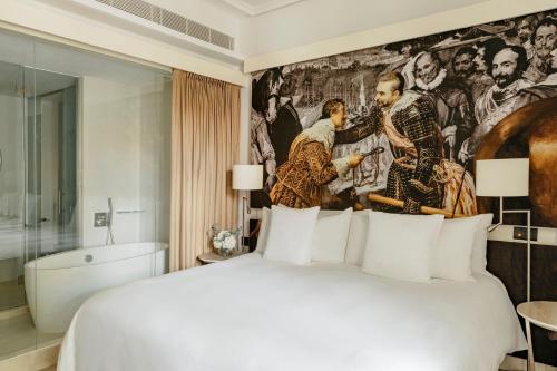 Habitación Premier del hotel Gran Melia Palacio de los Duques. Foto 3