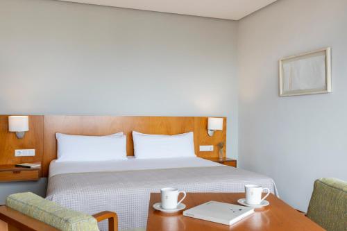 Habitación Doble Superior del hotel Parador De Ceuta La Muralla. Foto 7