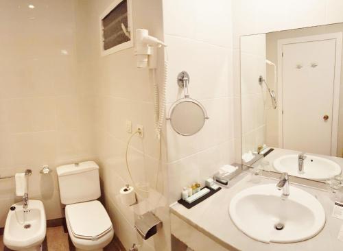 Habitación Doble Estándar del hotel Parador De Ceuta La Muralla