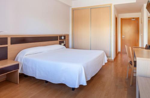 Habitación Doble - 2 camas del hotel Golden. Foto 8