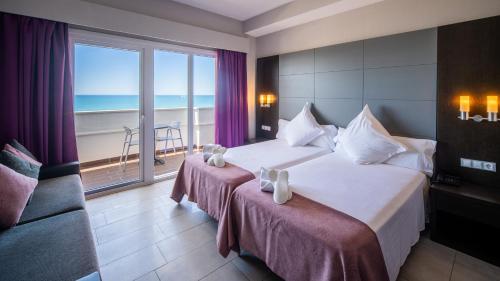 Habitación Doble Superior con vistas al mar - 2 camas del hotel Pato Amarillo