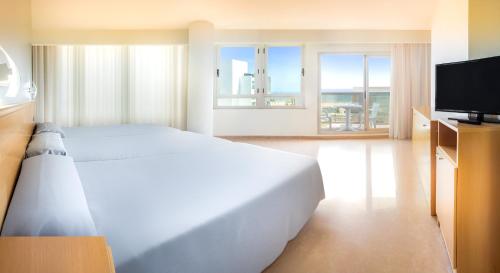 Habitación Cuádruple del hotel Rh Gijón. Foto 4