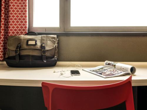 Habitación Doble - 2 camas del hotel Ibis Valencia Bonaire Aeropuerto. Foto 1