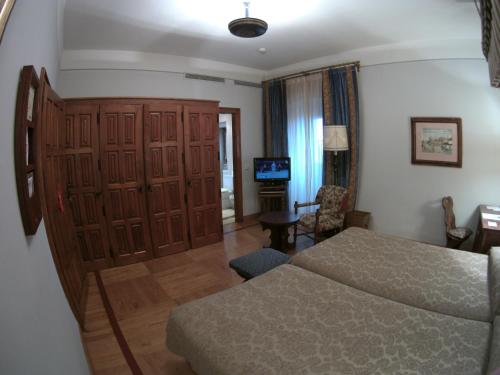 Habitación Doble Estándar del hotel Parador De Santiago De Compostela