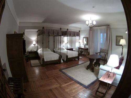 Habitación Doble Superior del hotel Parador De Santiago De Compostela. Foto 5
