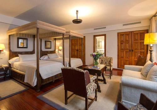 Suite Junior del hotel Parador De Santiago De Compostela. Foto 1