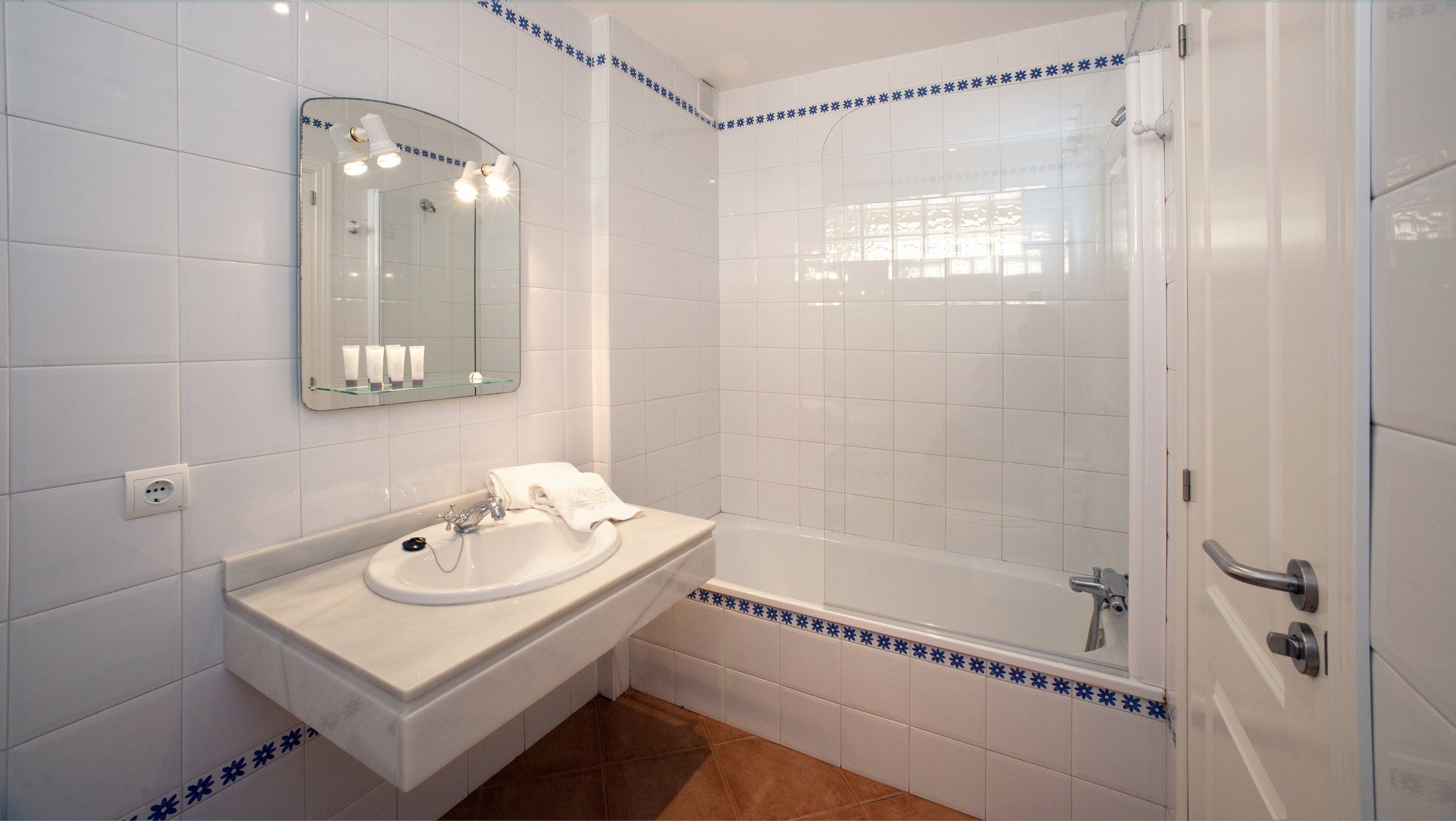 Apartamento 1 habitación del hotel Leo Canela. Foto 7