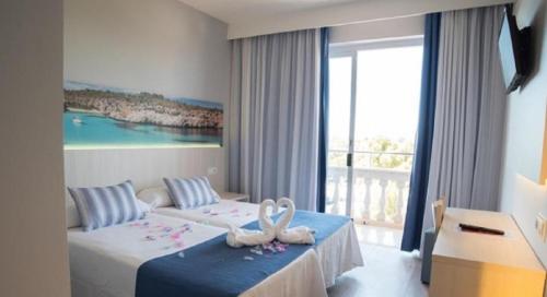 Habitación Doble con vistas al jardín del hotel Ona Luna Park. Foto 6