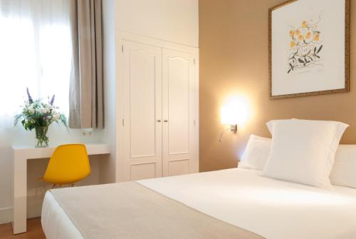 Habitación Individual del hotel Alcazar. Foto 4