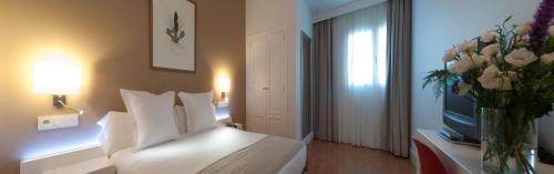 Habitación Confort con vistas - 1 o 2 camas del hotel Alcazar. Foto 5