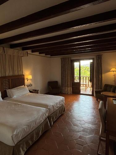 Habitación Doble Estándar del hotel Parador De Toledo. Foto 5