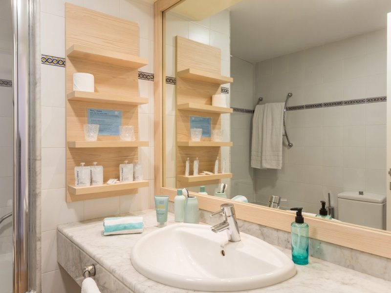 Habitación doble Vista Piscina del hotel Monterrey Roses By Pierre and Vacances. Foto 4