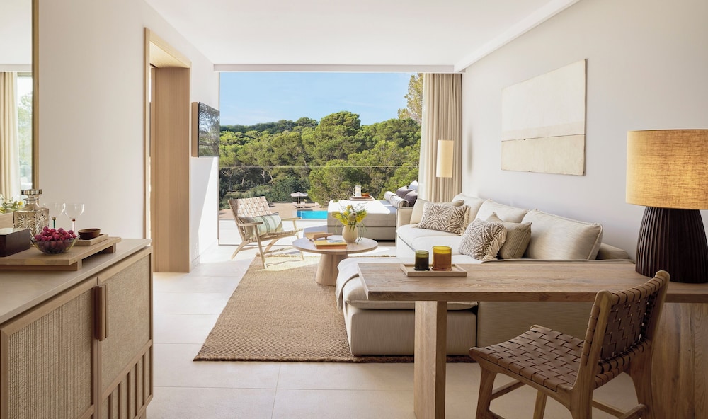 Suite, 1 habitación, vistas a la piscina del hotel Ikos Porto Petro. Foto 1