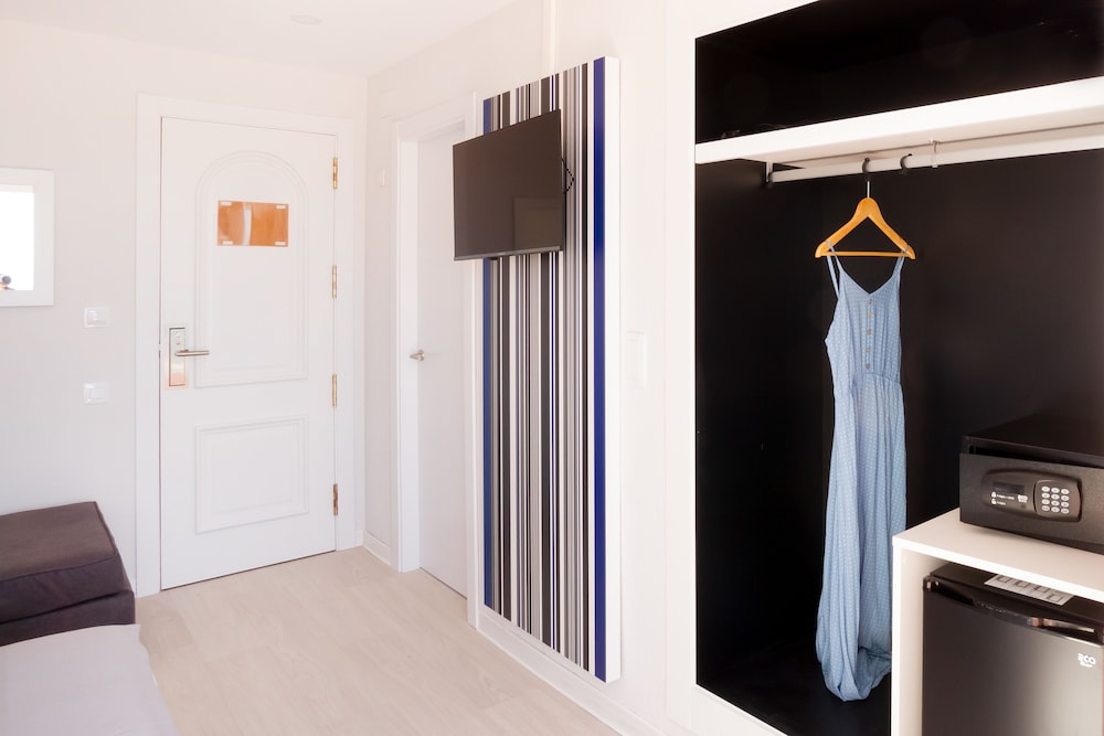 Habitación económica con 1 cama doble o 2 individuales del hotel Ibersol Sorra d'Or