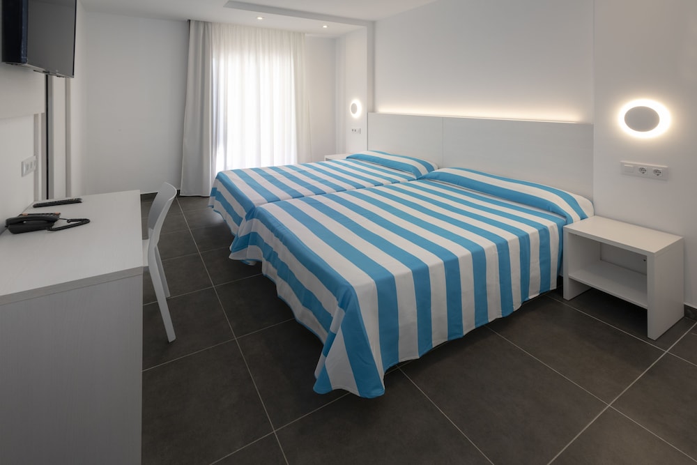 Habitación estándar, 1 cama doble del hotel Sorra Daurada Splash. Foto 2