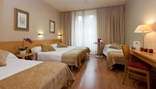 Habitación Triple del hotel Victoria 4. Foto 1