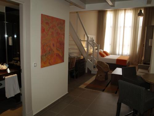 Suite Duplex del hotel Eco Alcala Suites. Foto 6