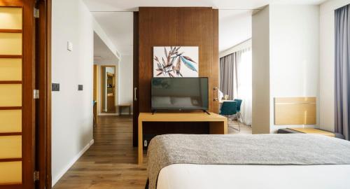 Habitación Doble Superior del hotel Ilunion Valencia 4. Foto 6