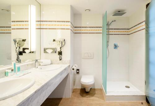 Habitación Doble Superior del hotel Ilunion Valencia 4. Foto 9