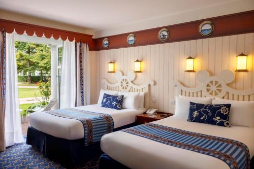 Habitación Superior con Terraza del hotel Disney Newport Bay Club