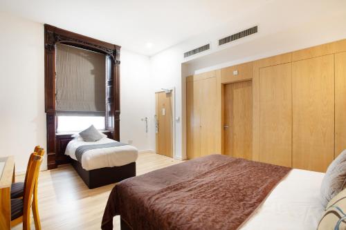 Suite Estudio Deluxe Ejecutiva del hotel Cleveland. Foto 3