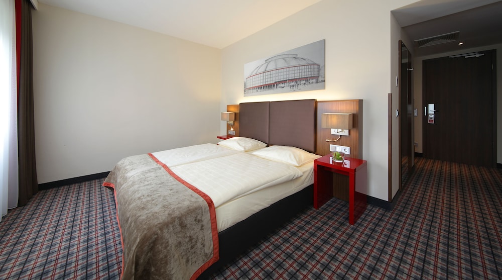 Habitación Superior - Cama doble del hotel Mercure Dortmund Messe. Foto 1