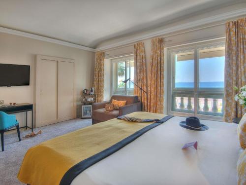 Habitación Triple Privilegio - Vistas al Mar del hotel Mercure Nice Marche Aux Fleurs