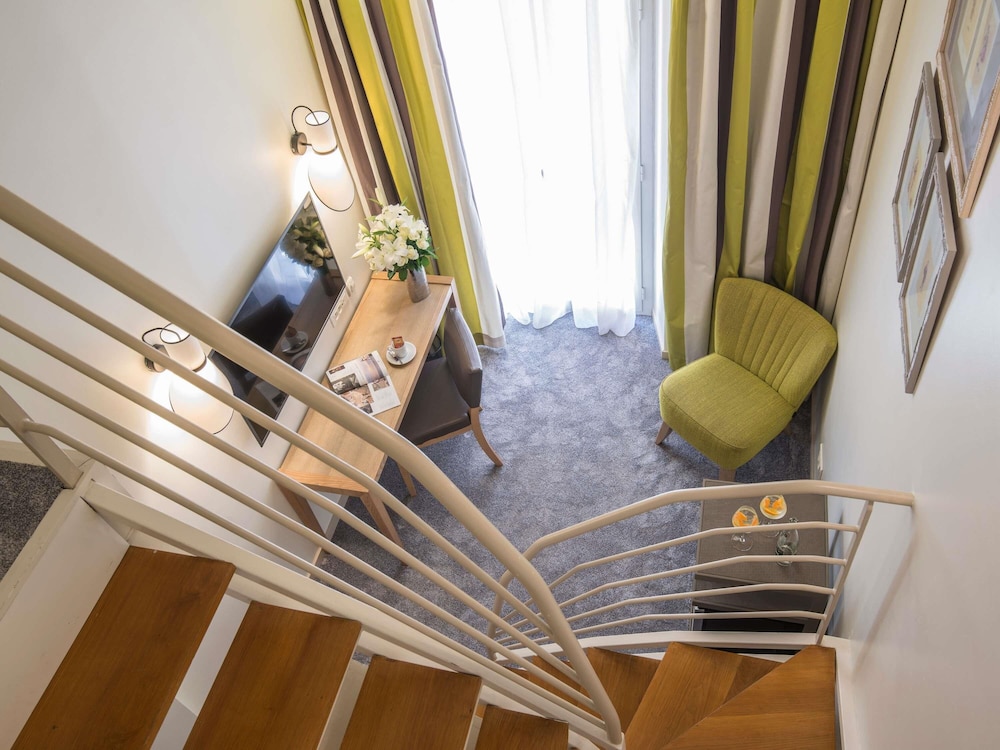 Habitación Clásica del hotel Mercure Nice Marche Aux Fleurs. Foto 3