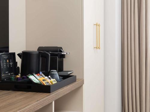 Habitación Doble Estándar con vistas a la ciudad - Adaptada para personas con movilidad reducida del hotel Mercure London Earls Court. Foto 5