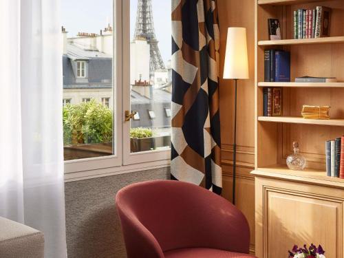 King Signature Suite with Eiffel Tower View and Lounge Access del hotel Sofitel Paris Baltimore Tour Eiffel. Foto 5