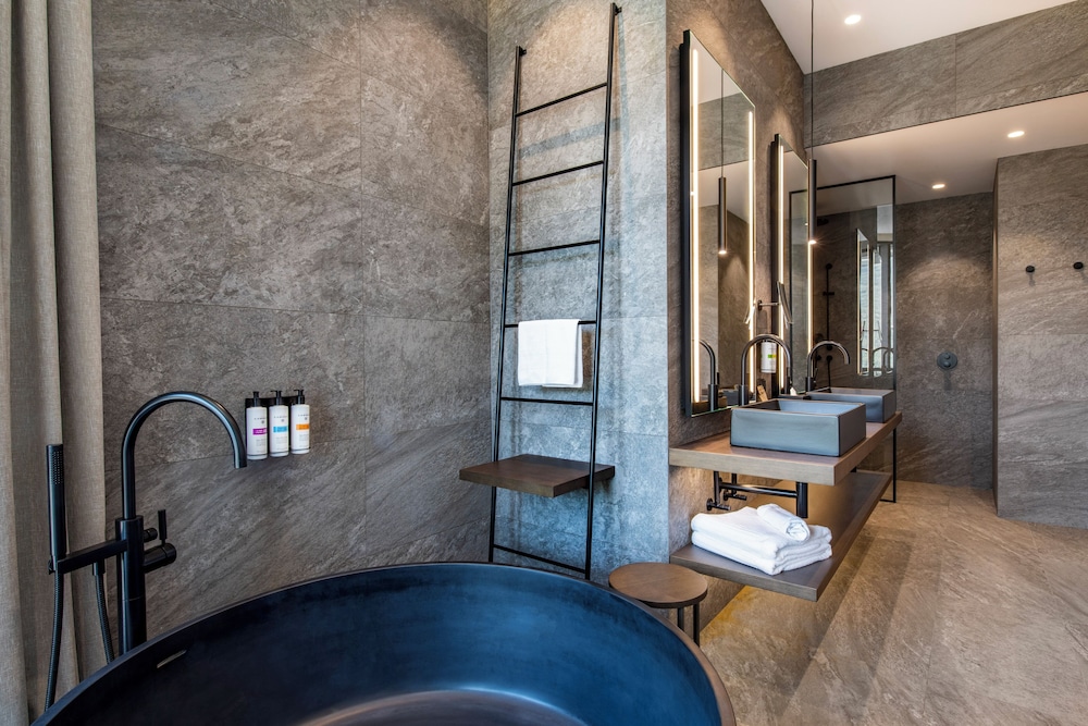 Suite del hotel Pullman Tbilisi Axis Towers. Foto 5