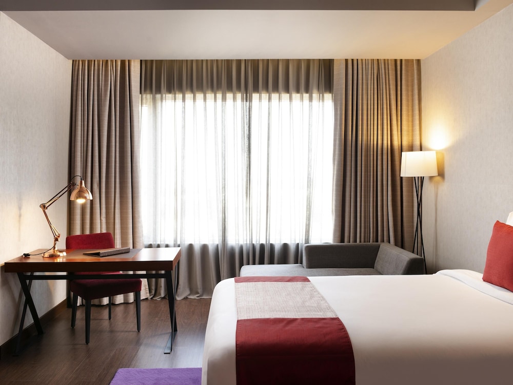 HABITACIÓN DELUXE, Dos camas individuales del hotel Grand Mercure Bengaluru at Gopalan Mall. Foto 4