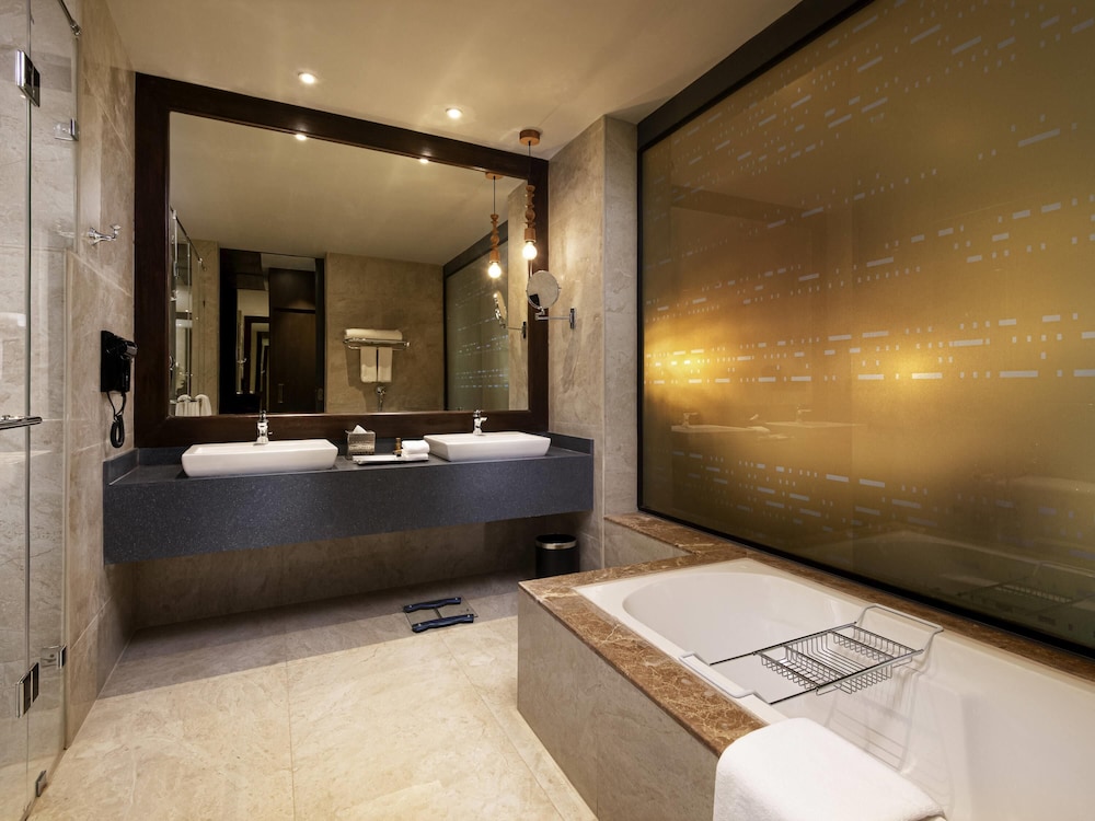 Suite Ejecutiva, 2 Dormitorios del hotel Grand Mercure Bengaluru at Gopalan Mall. Foto 5