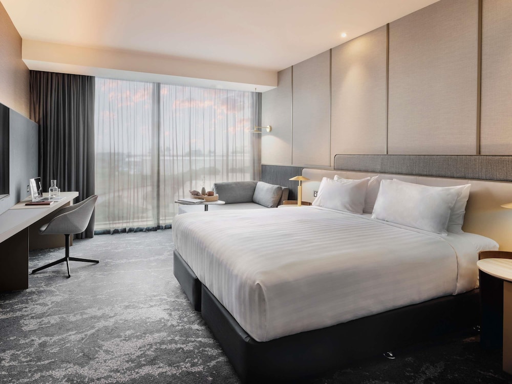 Habitación ejecutiva con 1 cama king size del hotel Pullman Auckland Airport. Foto 3