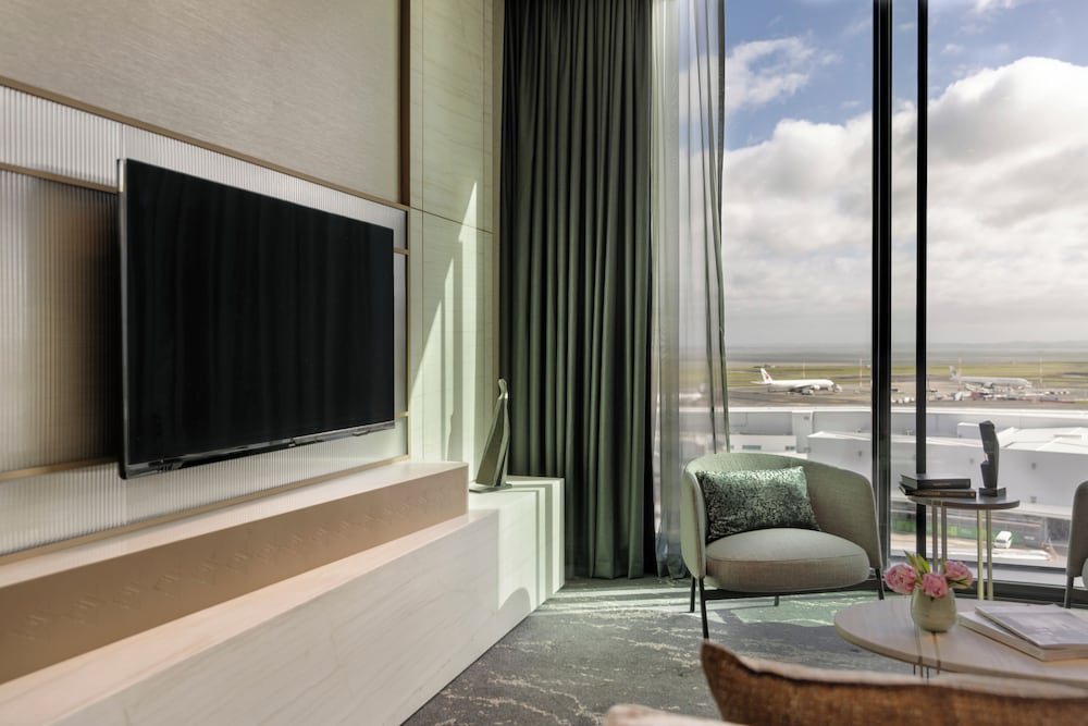 Suite Ejecutiva con 1 cama King Size del hotel Pullman Auckland Airport. Foto 1