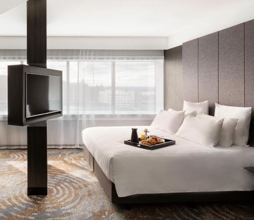 Habitación Deluxe con Vistas a la Ciudad y 1 Cama King Size del hotel Pullman Rotorua. Foto 4