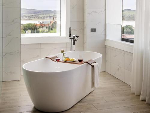 Suite Superior, 1 Cama King Size, Vistas a la Ciudad del hotel Pullman Rotorua. Foto 3