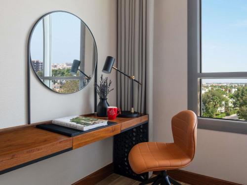 Estudio King Swiss Advantage - Accesible para personas con discapacidad del hotel Swissotel Living Jeddah. Foto 3