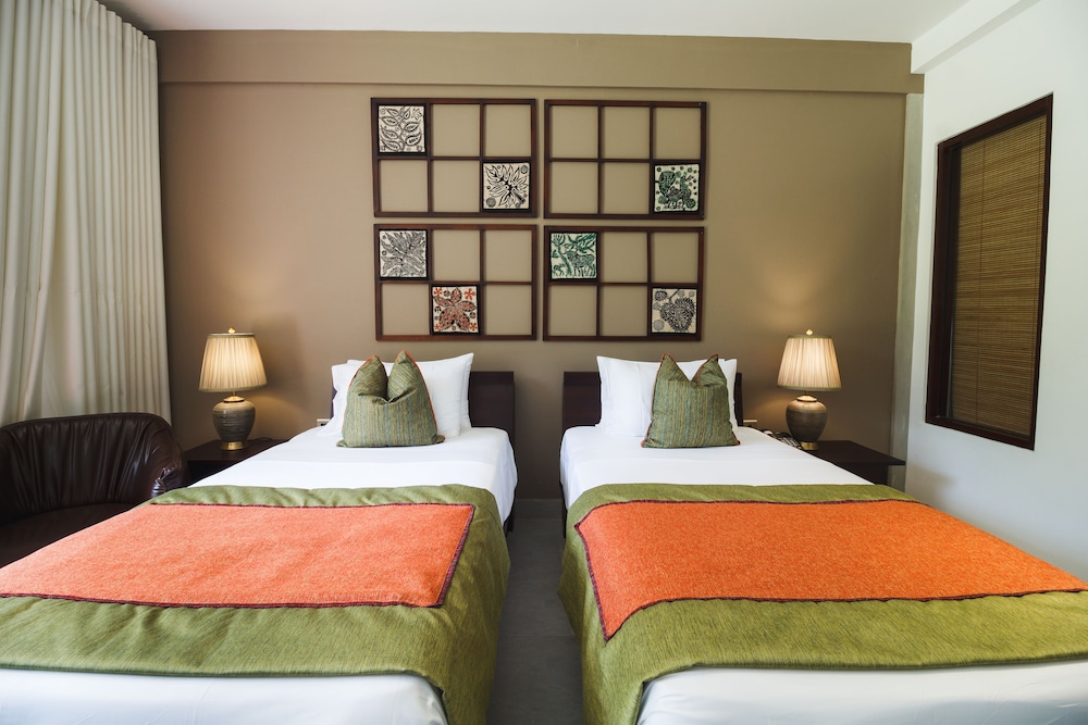 Habitación Deluxe del hotel Sigiriana Resort by Thilanka. Foto 1