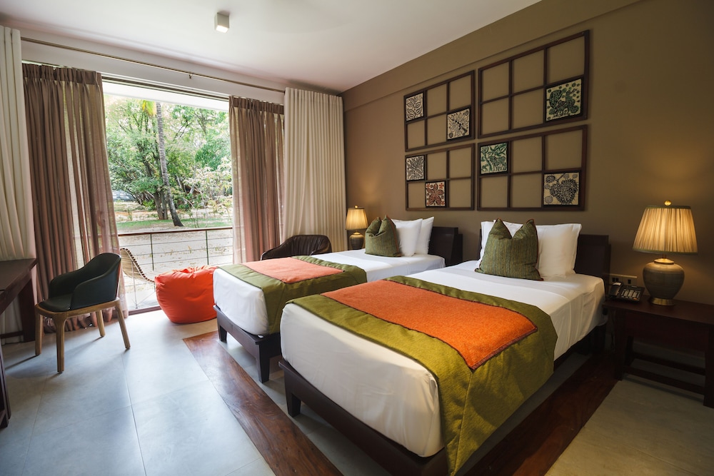 Habitación Deluxe del hotel Sigiriana Resort by Thilanka. Foto 2