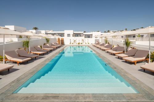 Apartamento con vistas a la piscina del hotel Nazaret Beach - Adults only