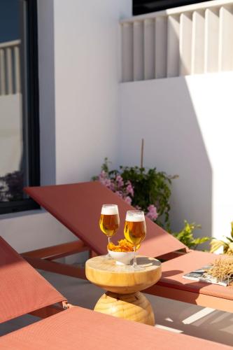 Apartamento con vistas a la piscina del hotel Nazaret Beach - Adults only. Foto 20