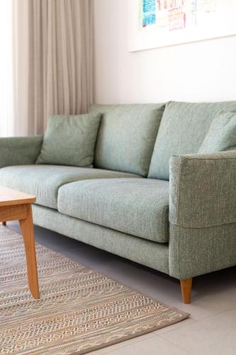 Apartamento con vistas a la piscina del hotel Nazaret Beach - Adults only. Foto 31