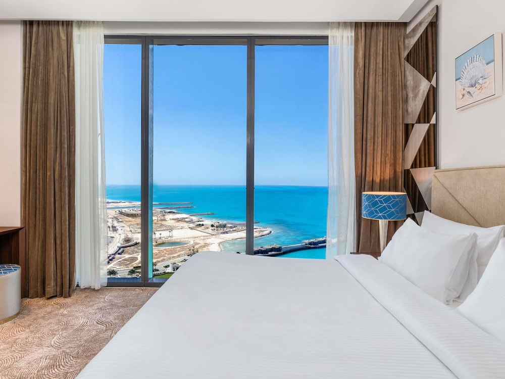 Suite Deluxe, 1 cama doble con sofá cama del hotel Rixos Premium Alamein. Foto 2