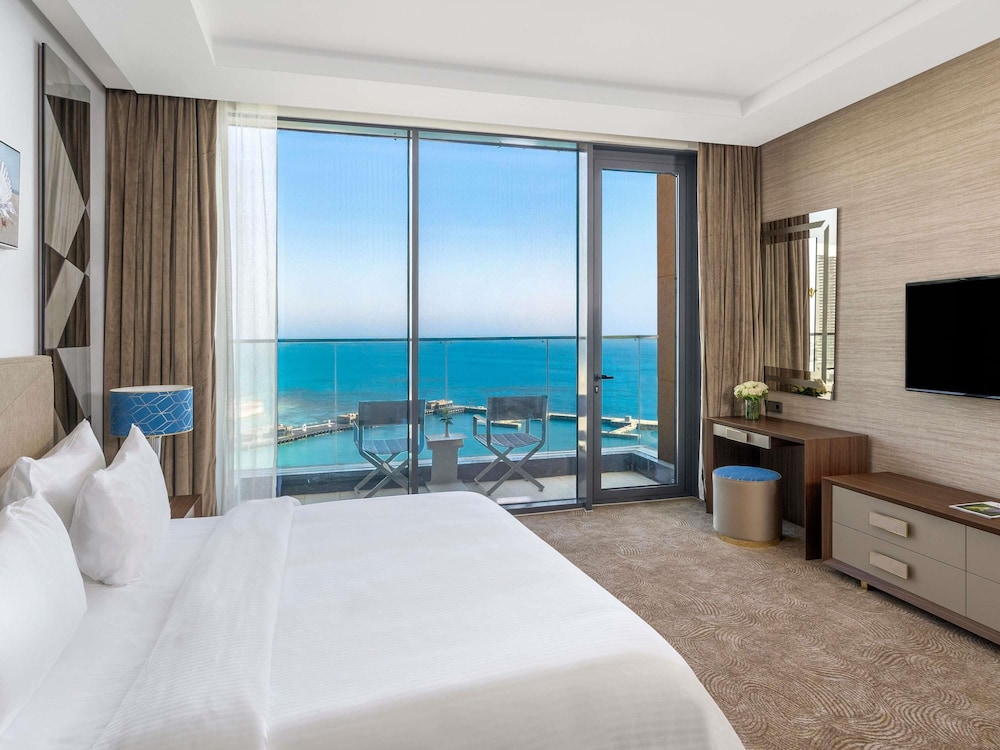 Suite Premium con Vista Panorámica del hotel Rixos Premium Alamein. Foto 8