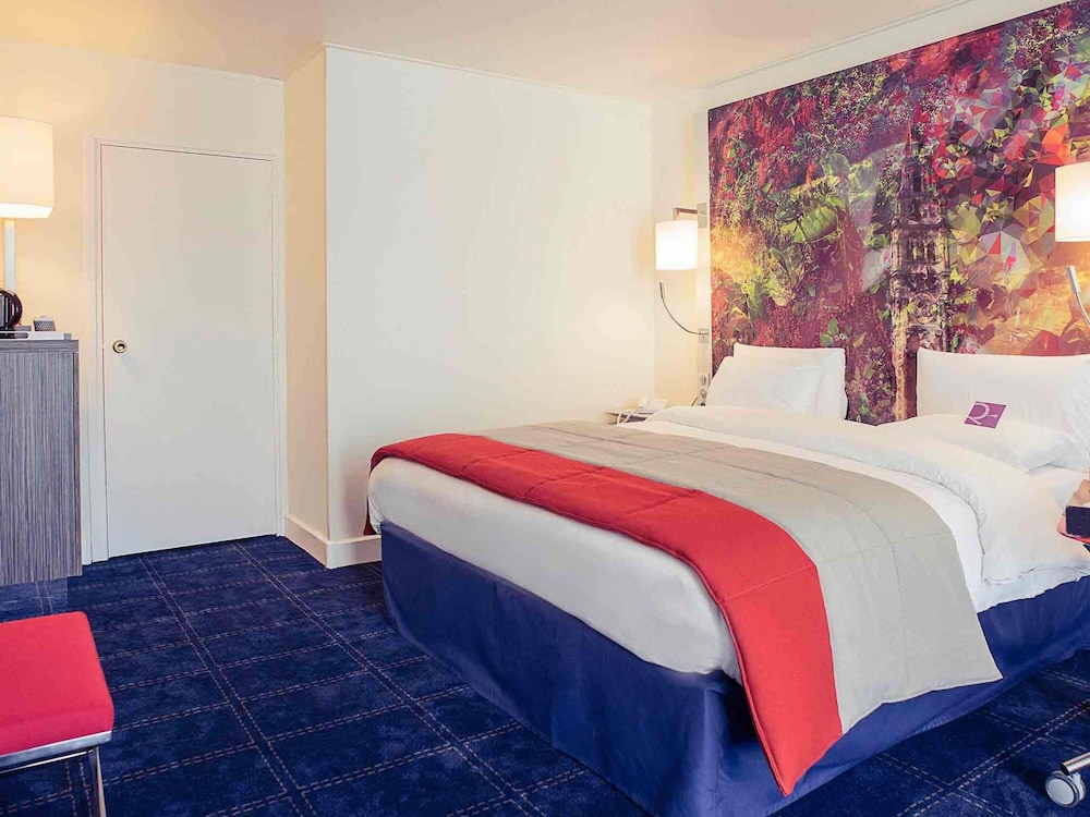 Habitación Privilege - Una cama doble del hotel Mercure Lille Marcq En Baroeul. Foto 3