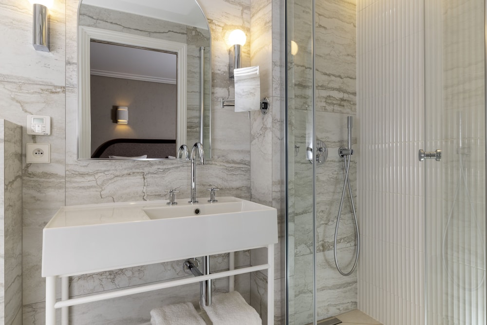 Habitación Superior del hotel des Carmes By Malone. Foto 7